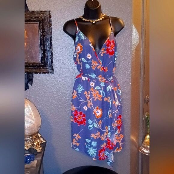 Xhilaration Dresses & Skirts - Beautiful blue floral wrap dress XL